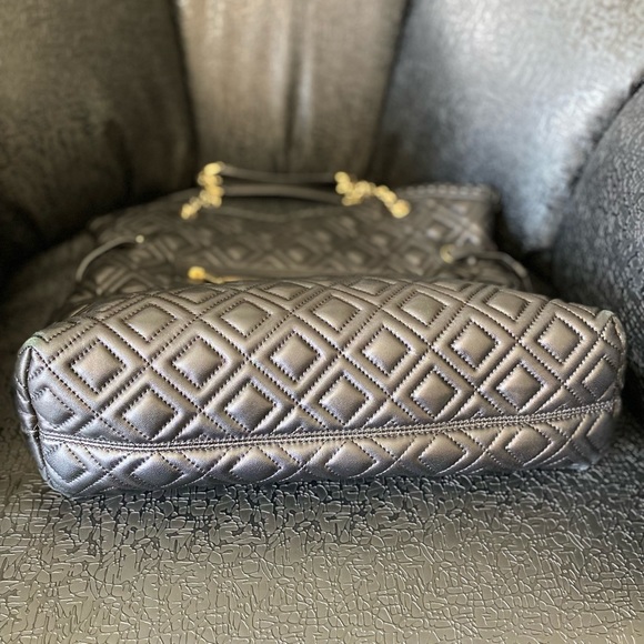 Tory Burch Marion Slouchy Tote - Picture 10 of 10